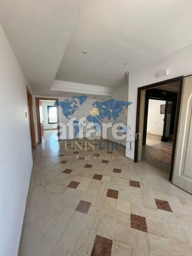 A Louer Bureau de 117 m² aux Berges du Lac 1