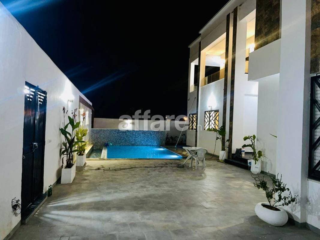 V670 Villa SALY
