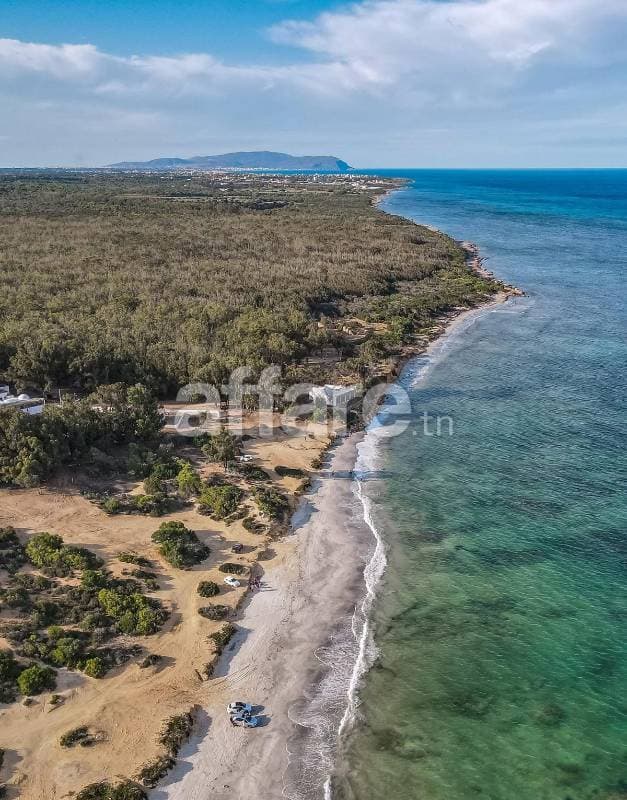 Un terrain a 200 m de la plage