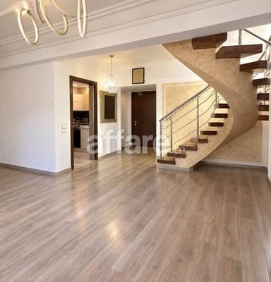 Manar 3 à LOUER Duplex 𝐒+3 bien situé