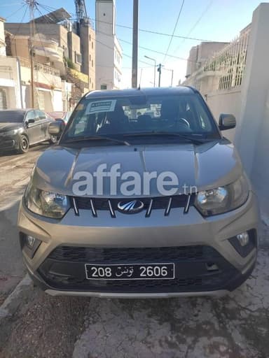Mahindra kuv100 k8