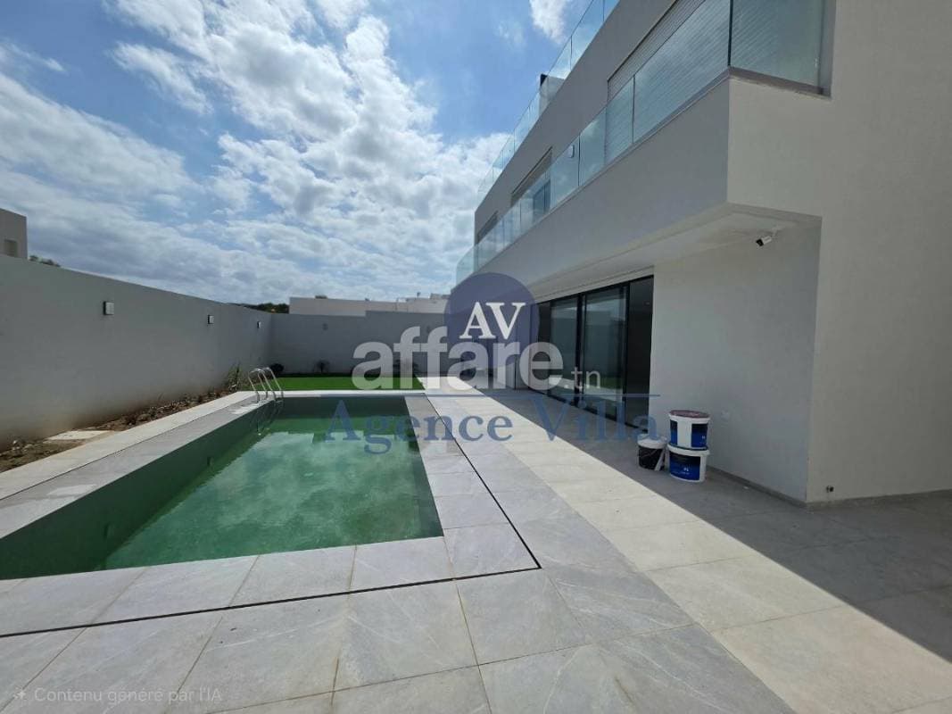 A louer une villa de luxe avec piscine à Gammarth