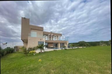 Magnifique villa avec piscine à RMILA pré Mall of Sousse