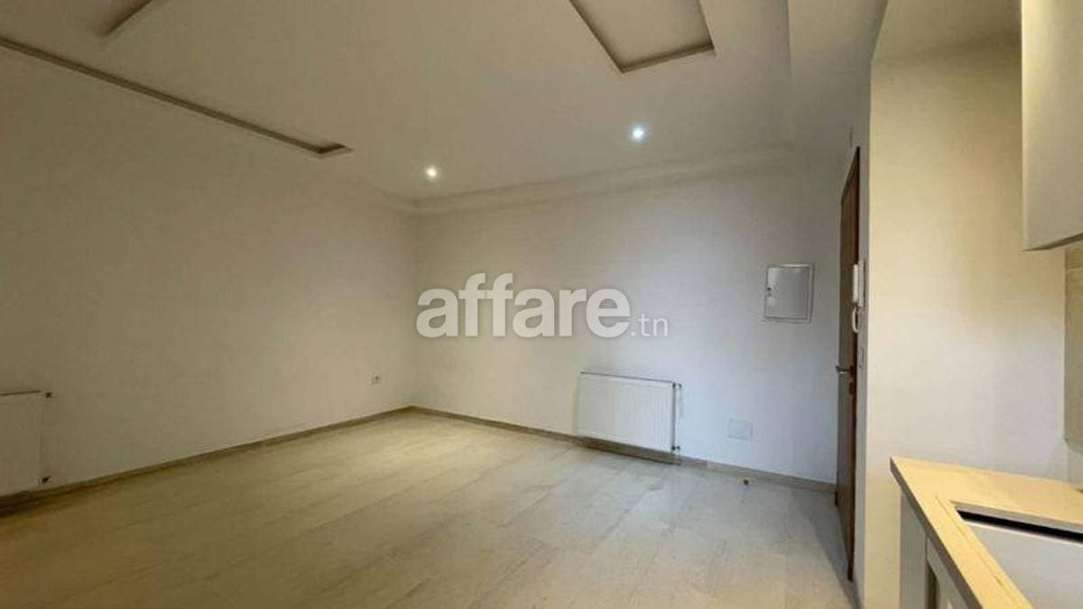 À vendre appartement S+1 haut standing de 60 m² sur la route