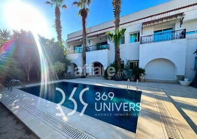 Villa avec piscine à La Soukra REF RH045