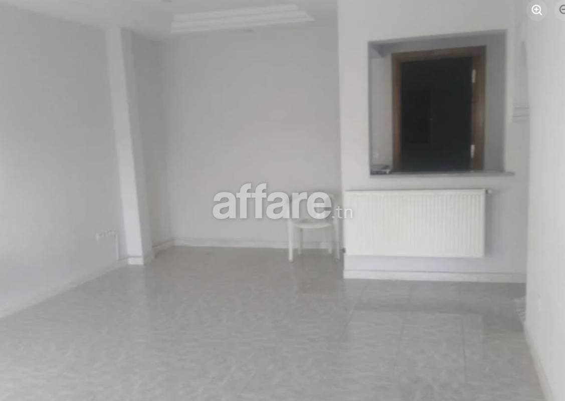 À LOUER APPARTEMENT S+2 BORJ LOUZIR