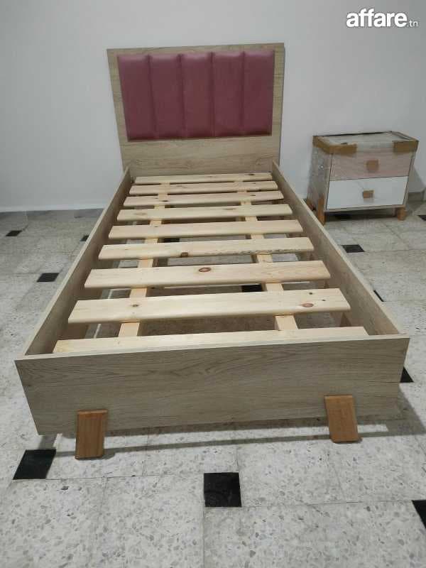 Lit pour enfant neuf 90/190 cm avec table de nuit 2 tiroirs