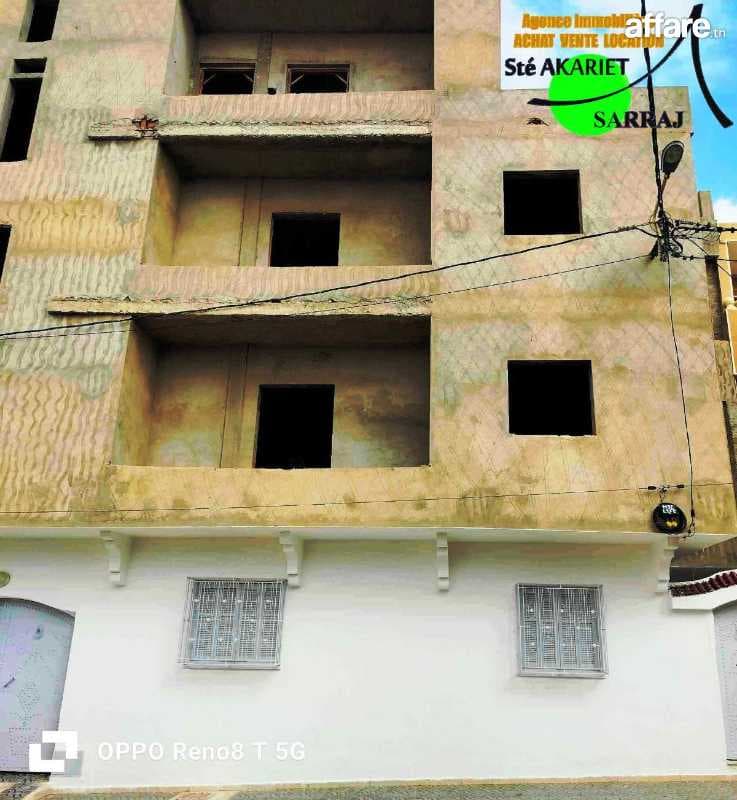 #A VENDRE _________#Petite #Immeuble (#R+3)#Cité Riadh (1)