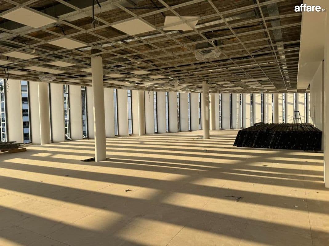 Super open space 750 m² à Notre Dame Manar