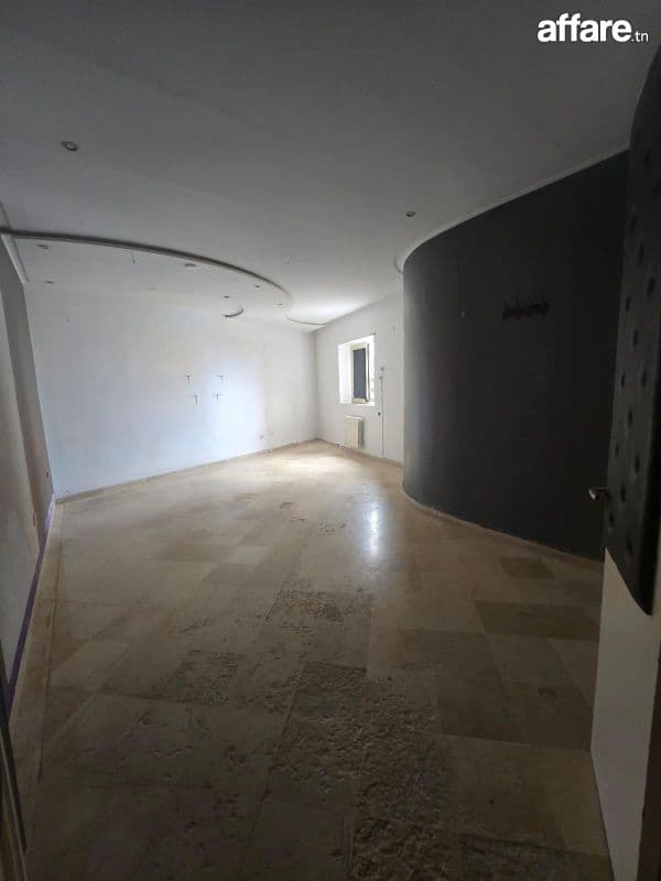 💼OPPORTUNITE PRO! Bureau A3 à Vendre au Centre Ville Sousse