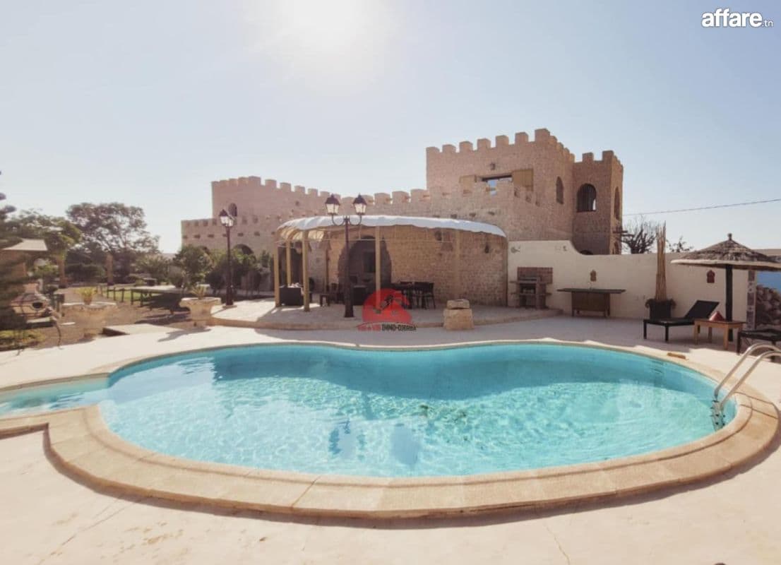 Grande propriété à vendre à Djerba Midoun ZA
