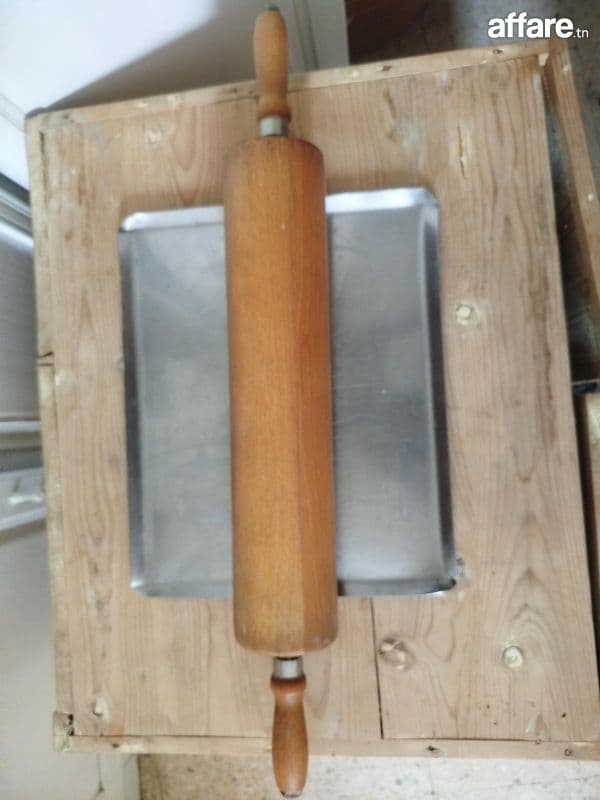 Rouleau patisserie en bois mobile
