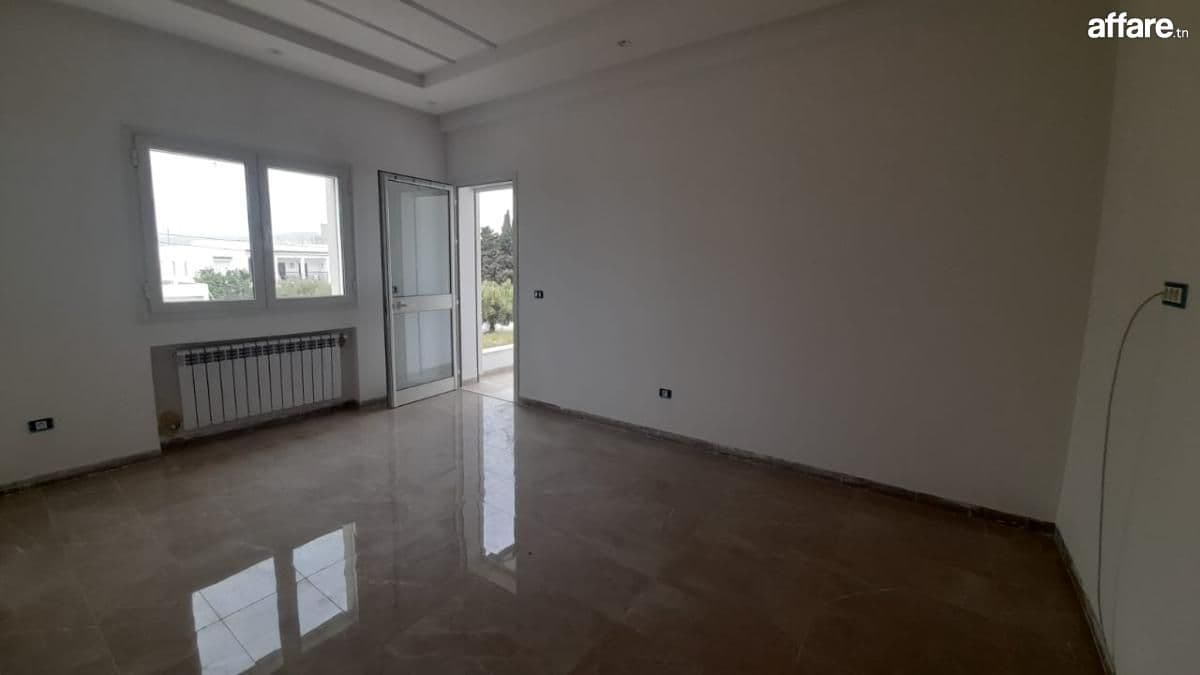 A vendre appartement S+2 à mrezga 