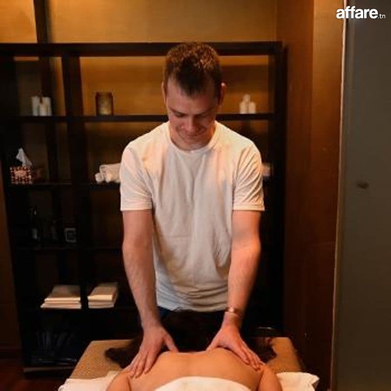 Masseur professional 00216 55 675 100