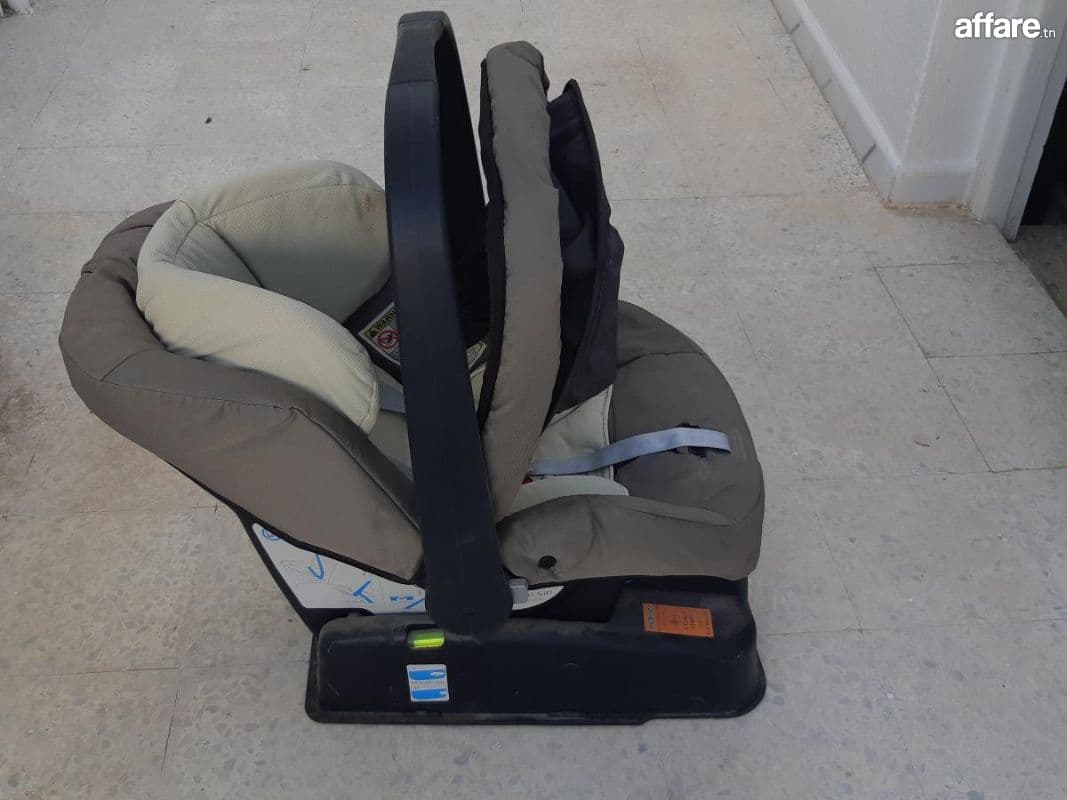 Siège auto + baignoire pour bébé
