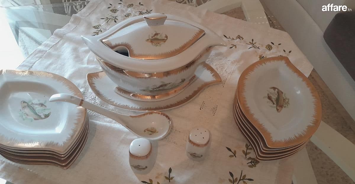 Magnifique service à table 