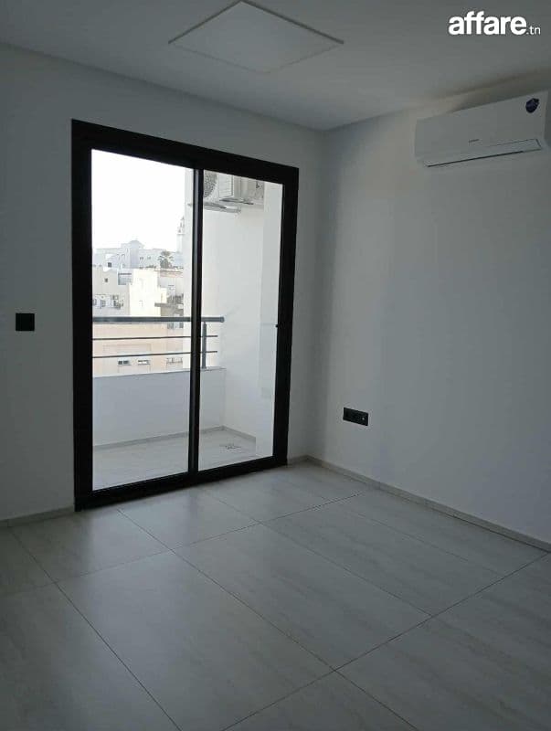 A Vendre Bureaux à Rades 