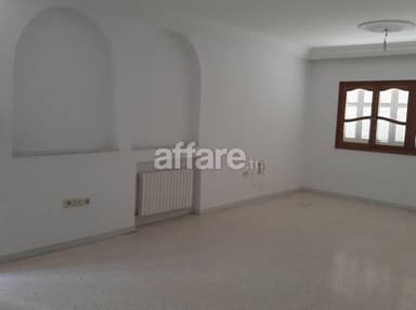 À LOUER ÉTAGE DE VILLA S+4 À ENNASR 1