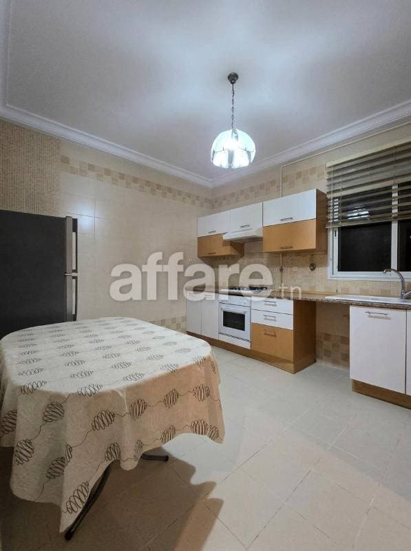 Appartement s+3 a louer cité hay el wahat