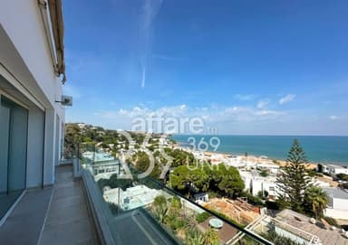 Appartement S+3 vue mer à La Marsa REF RA192