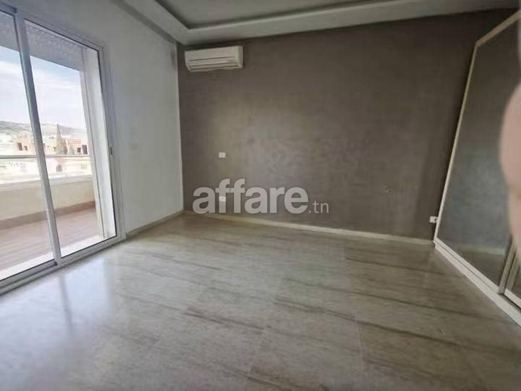 RIADH AL ANDALOUSE UN APPARTEMENT S+2 À LOUER