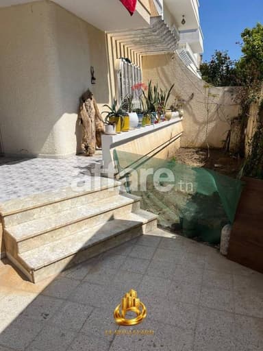 A vendre Villa Duplex S+4 à Néapolis Nabeul