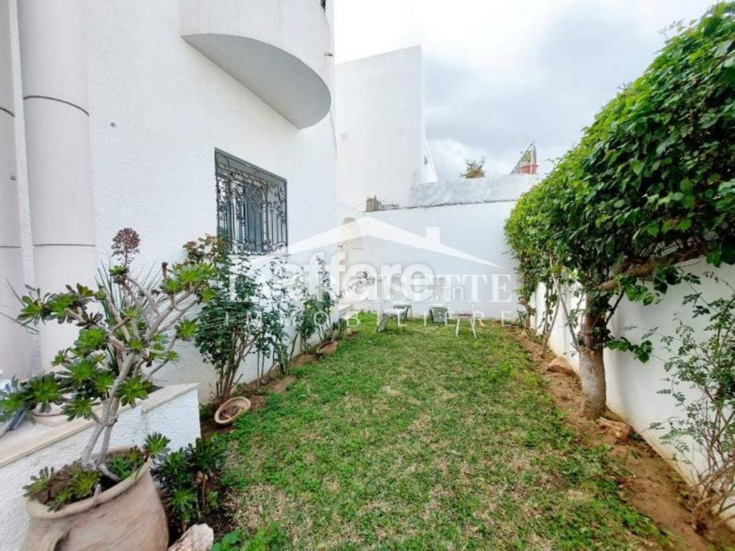 Villa S+5 aux Jardins de Carthage ZVL0049