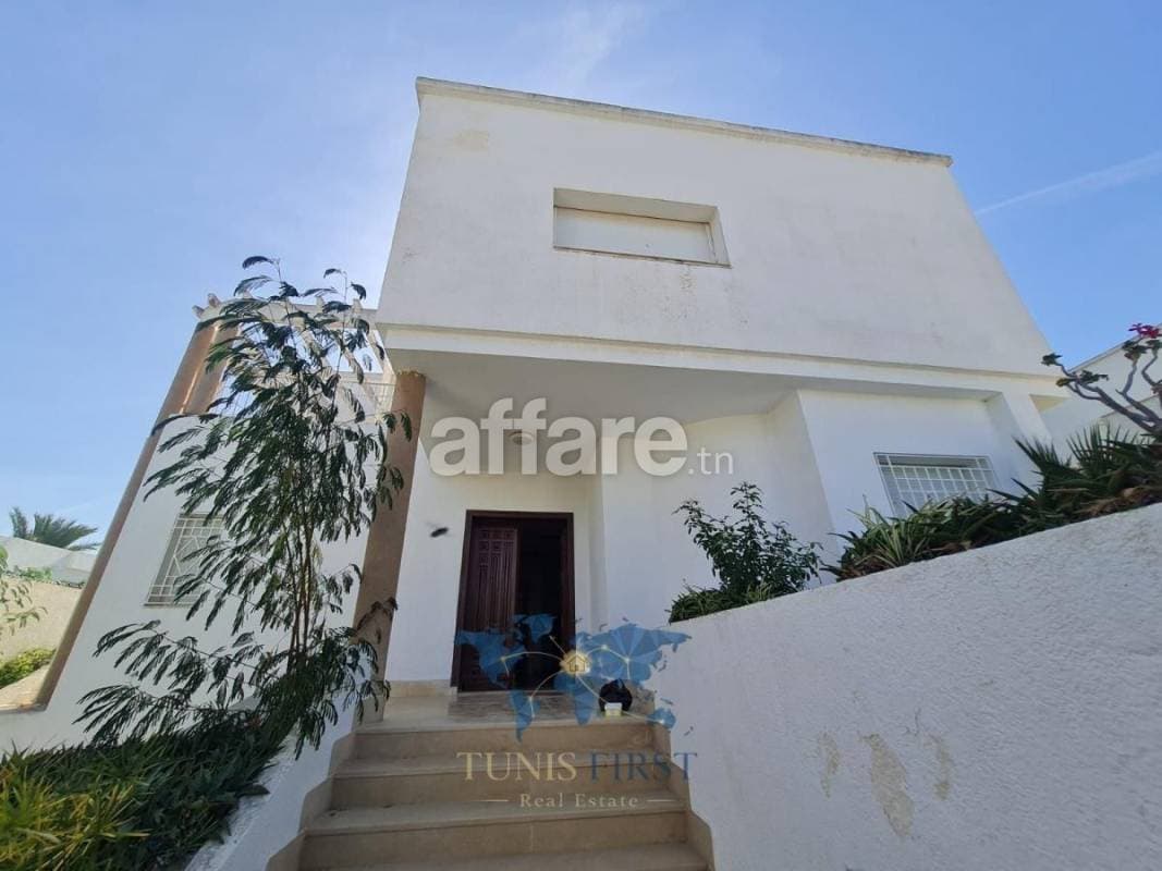 A Louer Villa Jumelée Vide à Cité EL Moez La Marsa