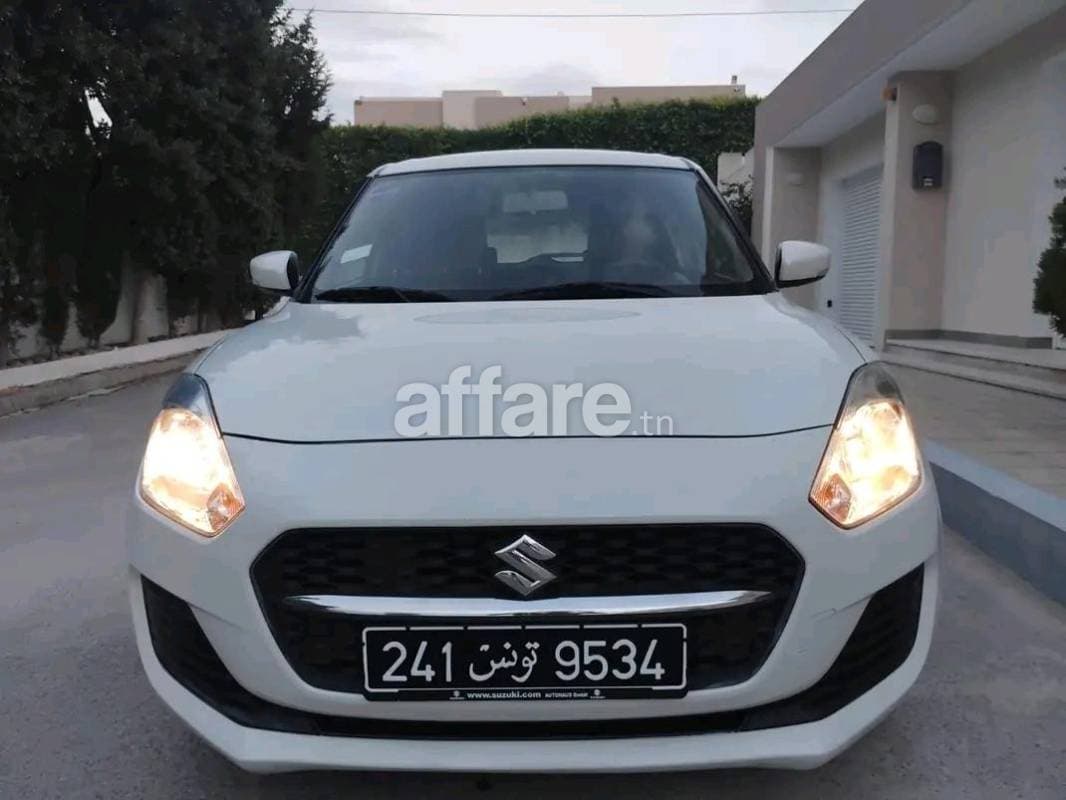 SUZUKI SWIFT BOÎTE AUTOMATIQUE PREMIÈRE MAIN