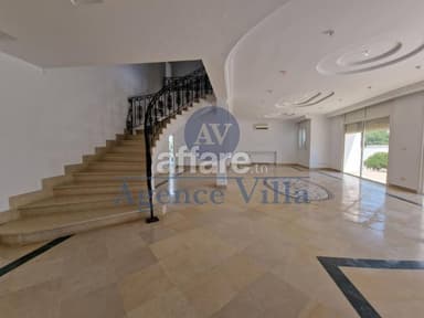 A louer une villa avec jardin et terrasse au lac 2