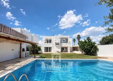 À VENDRE VILLA DE PRESTIGE À CHOTRANA LA SOUKRA