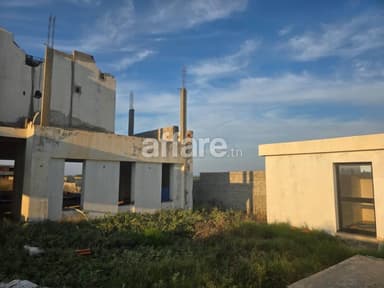 Avendre villa de 1300m2 inachevé à RMILA CHATT MARIEM