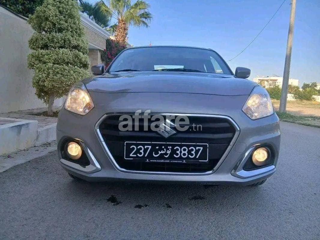 SUZUKI DZAIR PREMIÈRE MAIN EN EXCELLENT ÉTAT