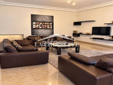 Triplex S+5 avec jardin à La Marsa MTRL0118