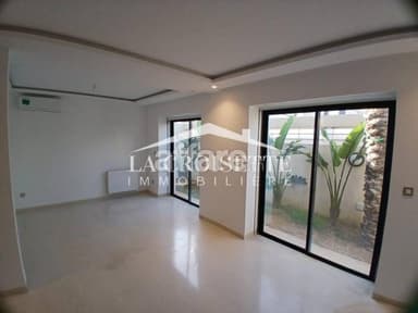Duplex S+3 à Bhar Lazrek La Marsa ZDL0651