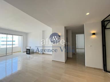 A louer un appartement S+3 au Lac 2