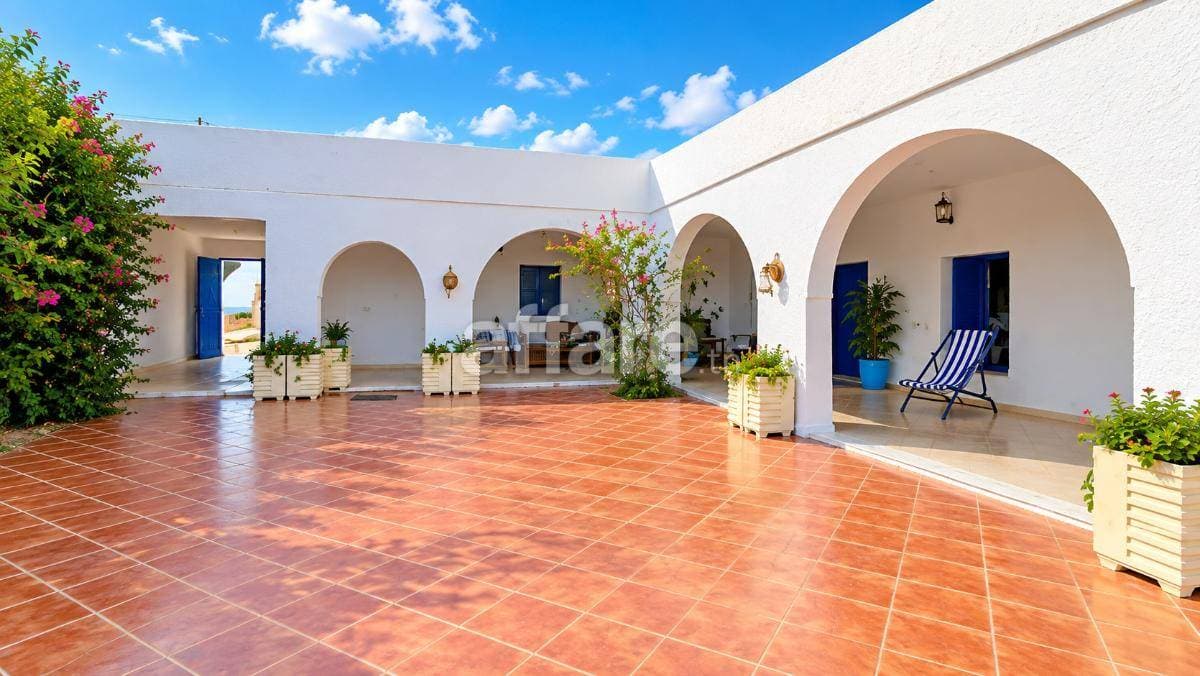 Une maison Style Arabe Vue sur mer à El Haouaria