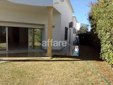 Villa plain-pied S+5 à Ain Zaghouan Nord MVL0836