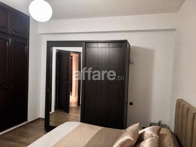 Grande armoire de chambre avec miroir intégré 800 DT