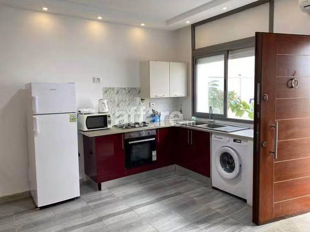 CITE FAOUEZ STUDIO S1 MEUBLE À LOUER AVEC TERRASSE