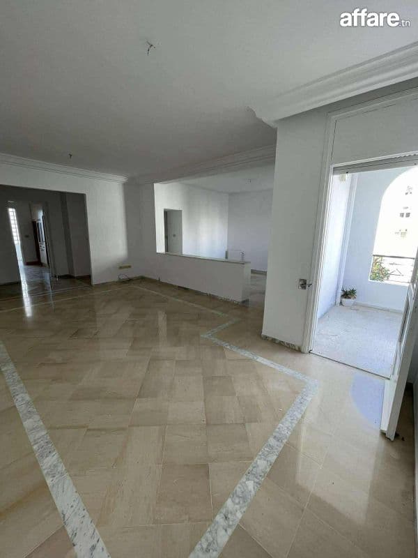 ENNASR 1 – APPARTEMENT  S+4 À VENDRE