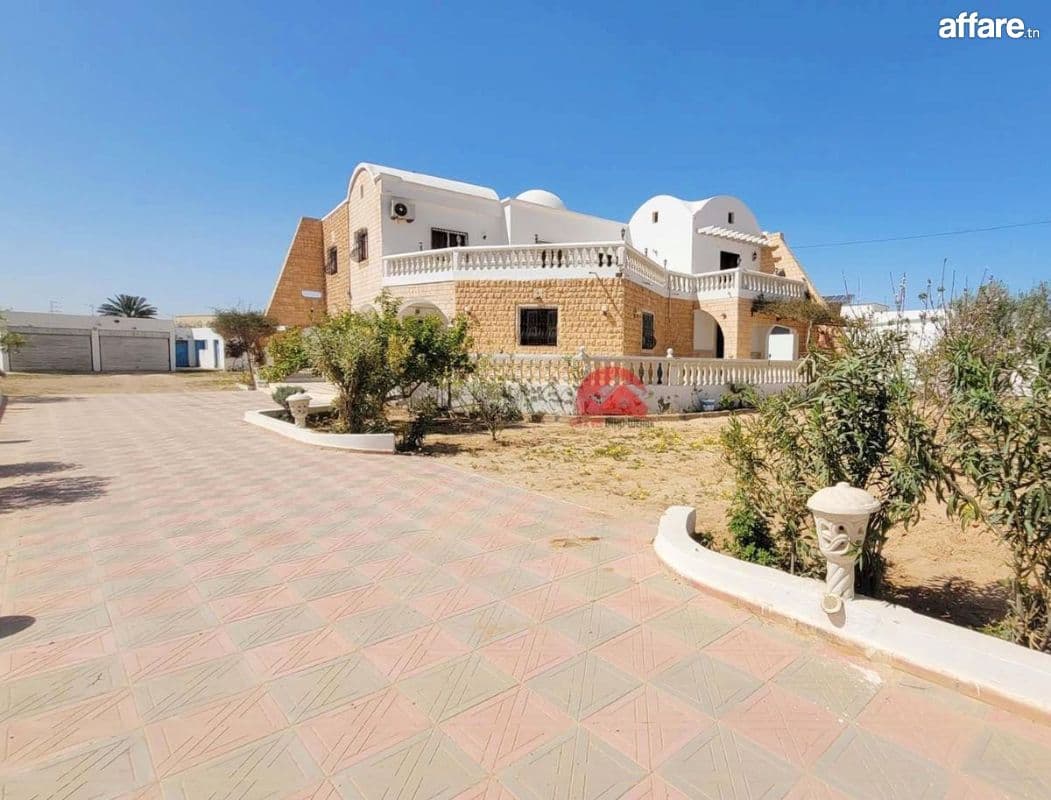Grande villa meublée à vendre à Djerba Midoun ZA