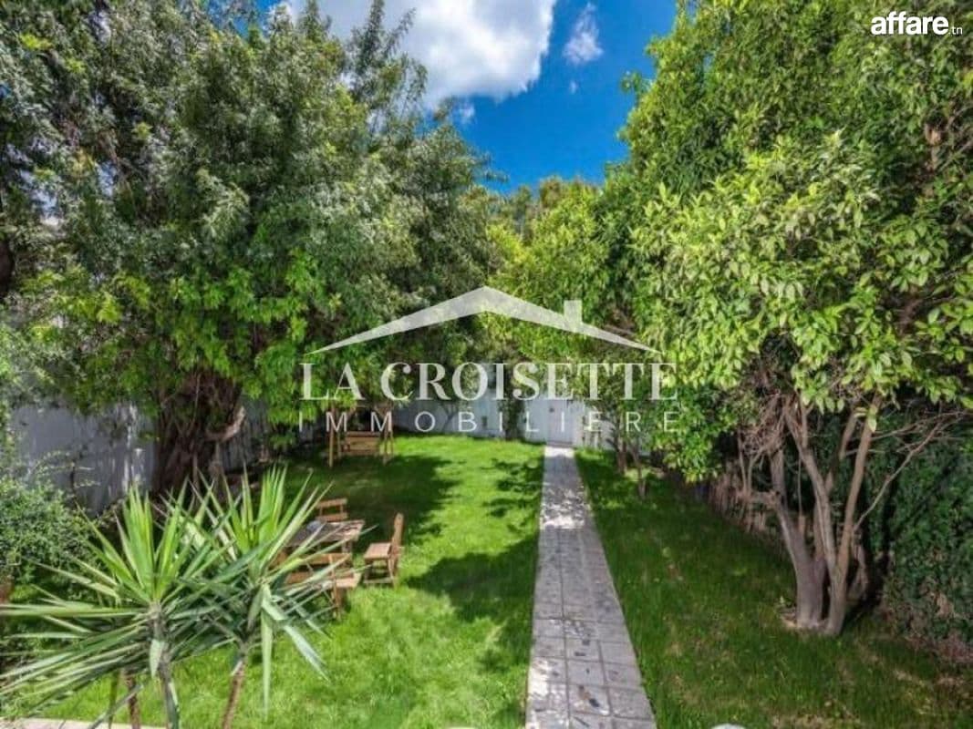 Rez-de-chaussée de villa S+3 meublé à Carthage ZRCL0336