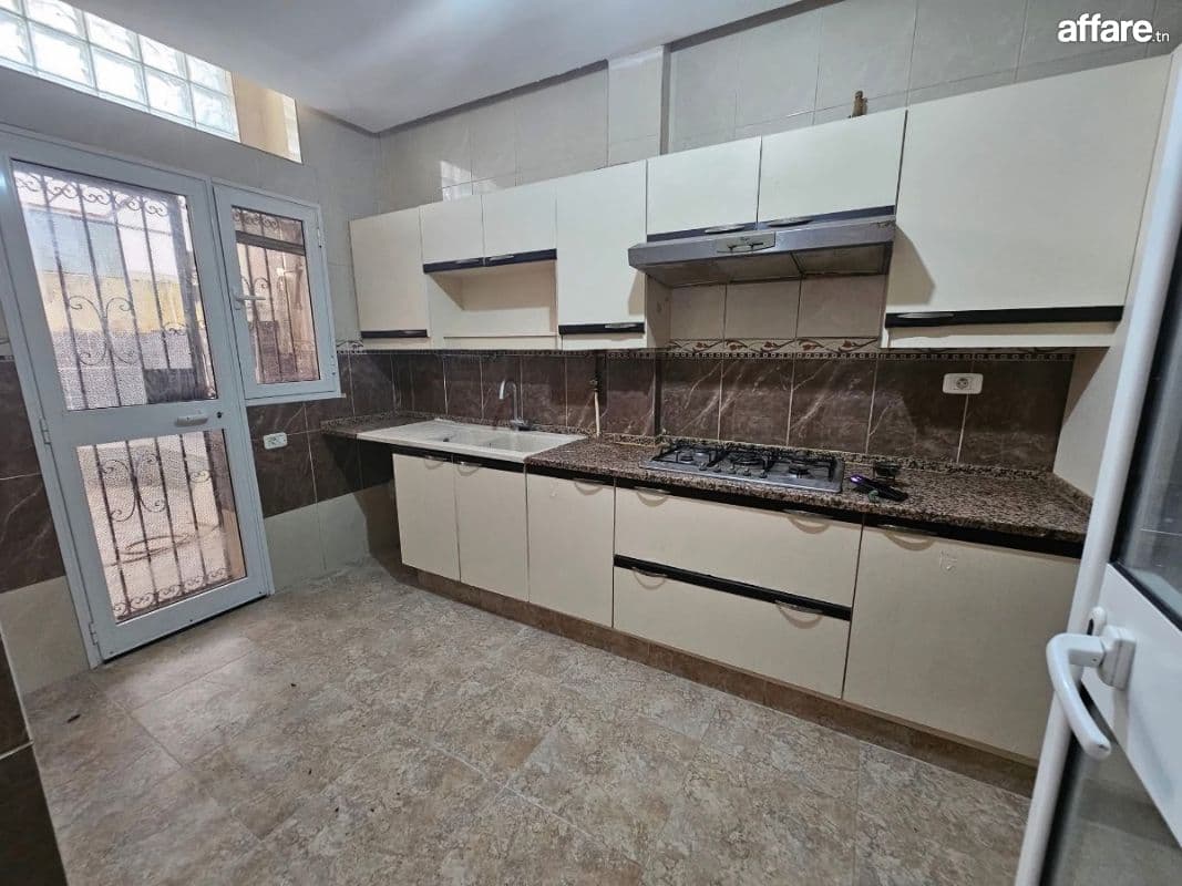 📍 BEHI EL LADGHAM:   APPARTEMENT s+2  A VENDRE U