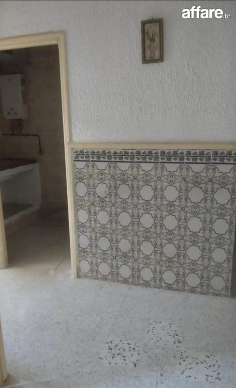 Location S1 vide à La Soukra 