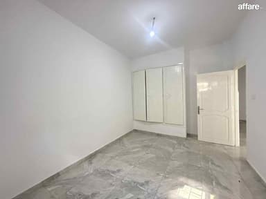 Pour la location  Megrine   Type : étage de villa   s+3 au R