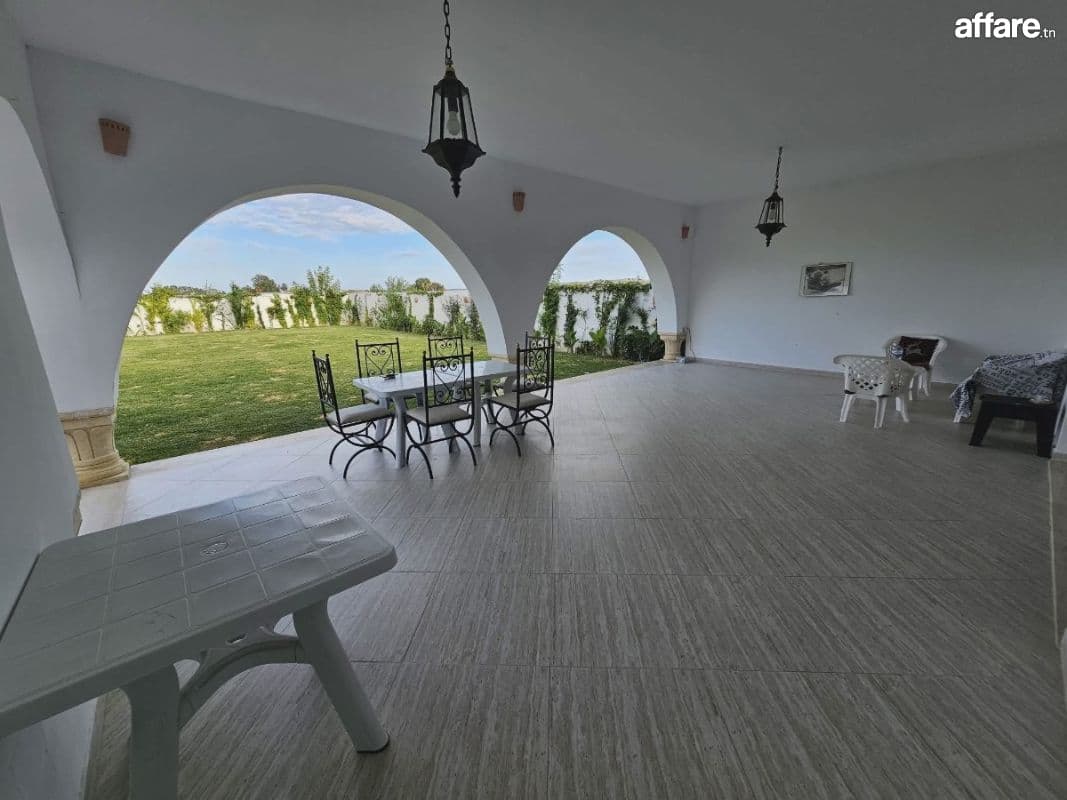 BORJ YOUNES ARIANA VILLA A VENDRE