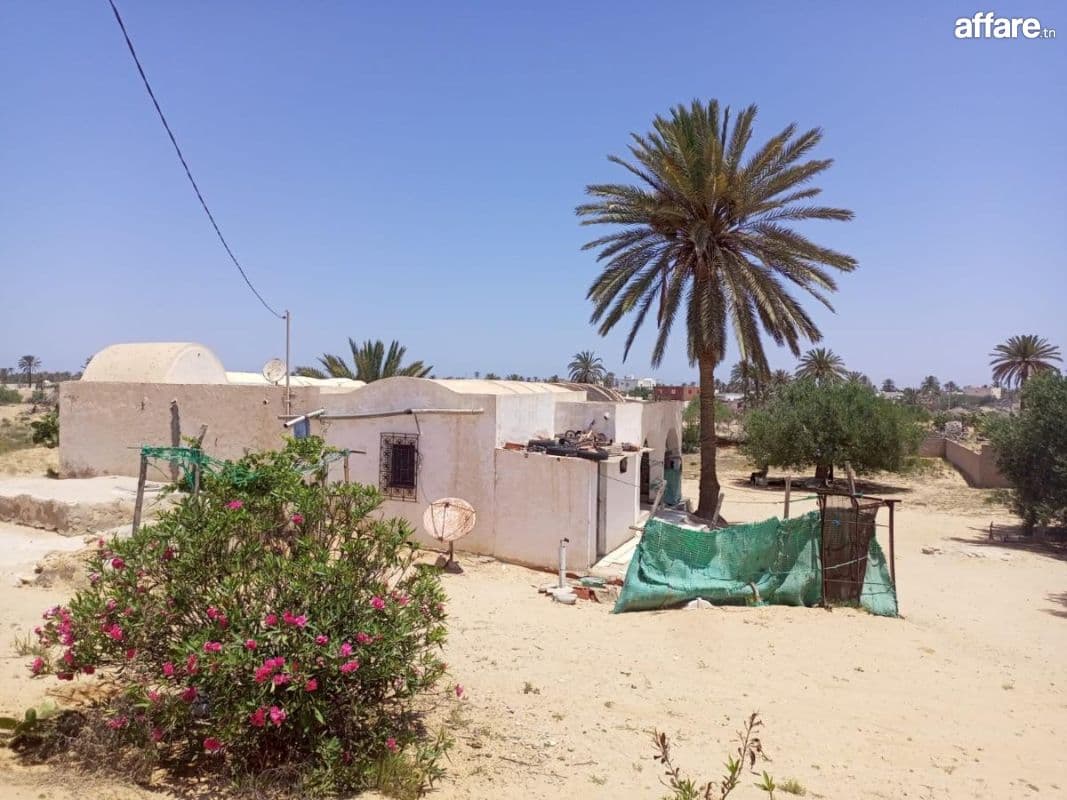 Houch  sur la route D'aghir Zone Urbaine