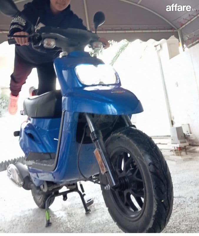 moto starcity Booster chinois
