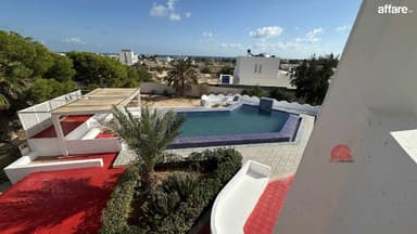 Location annuelle d'un étage de villa à la Zone Touristique 